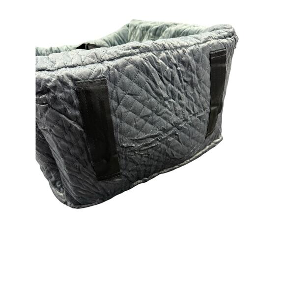 Small Dog Memory Foam Carseat with leash - Picture 2 of 5